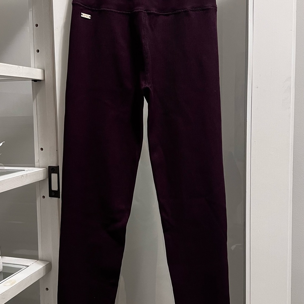 Deep Purple/Burgundy Leggings + T-shirt Set for yoga and leisure wear.